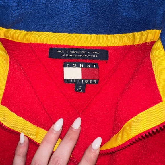 Vintage 1990’s Tommy Hilfiger Red Fleece jacket - Picture 1 of 7